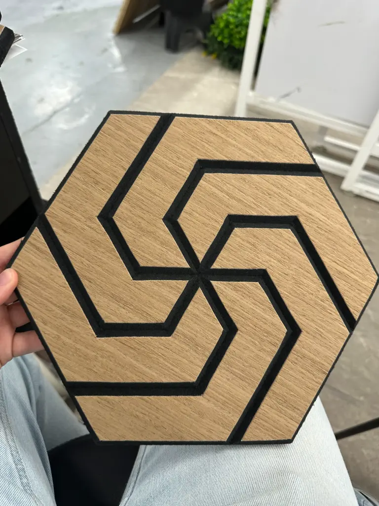 Réf CH : TURBINE #16 Hexagonal Wall panel 12mm